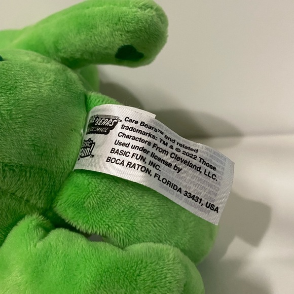Care Bears Plush Good Luck Bear Green Glitter Shamrock Stuffed Animal Toy 9 inch - Picture 11 of 11